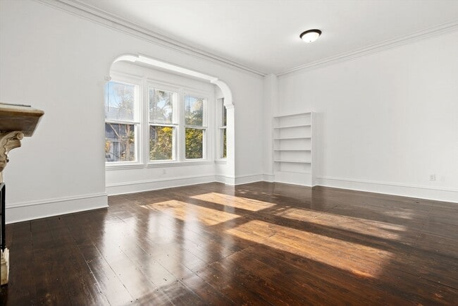 Building Photo - 120 F St Unit B Rental