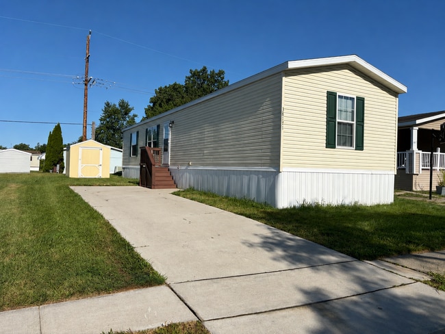 Building Photo - 38171 Ducharme Dr