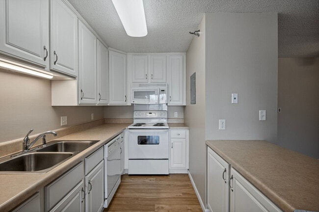 Riva Ridge Apartments