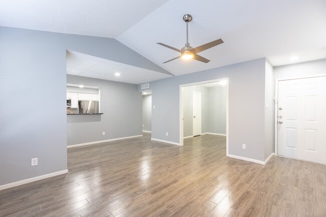 Photo - 14600 Fonmeadow Dr