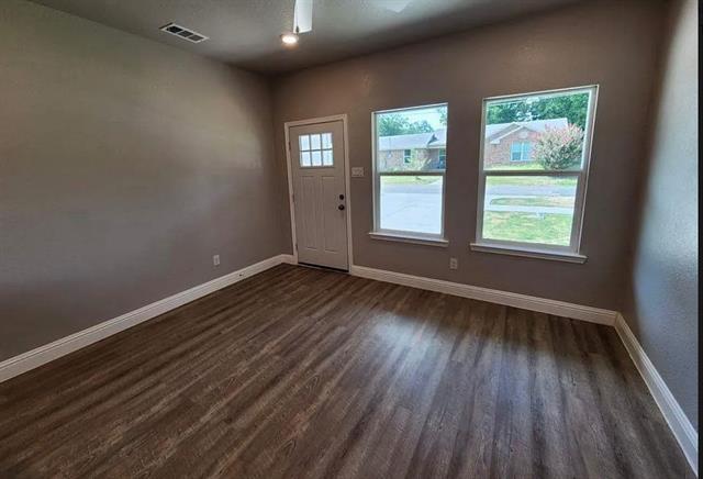 Photo - 3118 Hemphill St