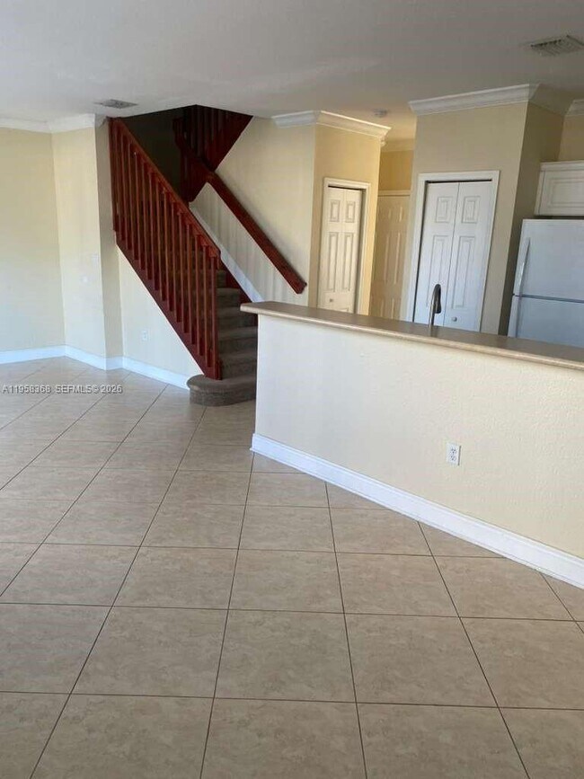 Photo - 1087 NE 41st Pl