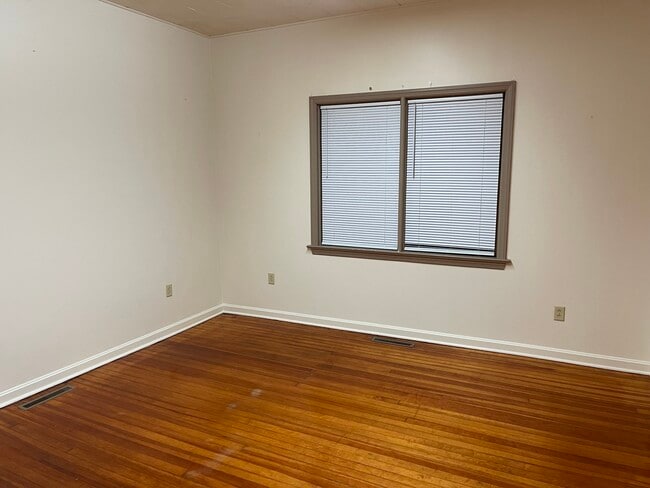 Photo - 42 S State St Unidad 3