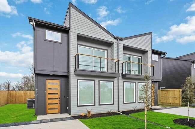 Building Photo - 9212 Jutland Rd