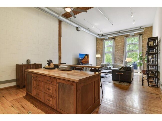 Photo - 801 N Washington Ave Unit 219