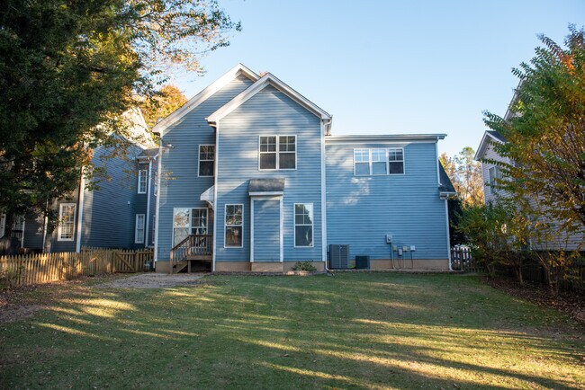 Photo - 16015 Kelly Park Cir