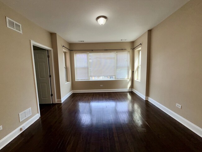 Photo - 7208 S Cornell Ave Unit 2