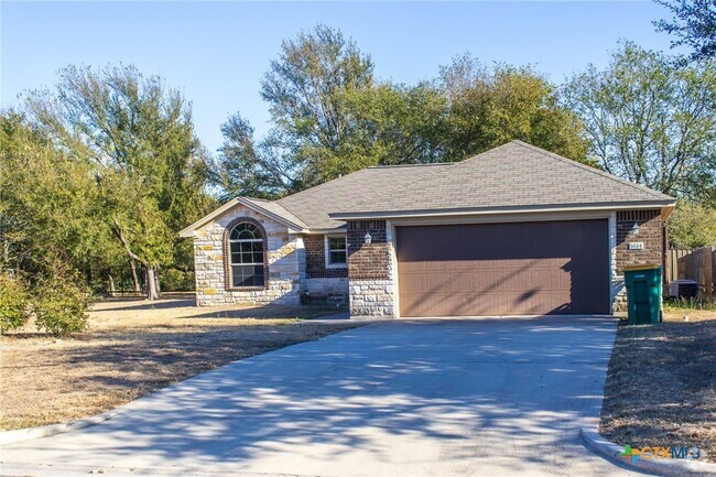 Building Photo - 1614 Shady Ln Rental