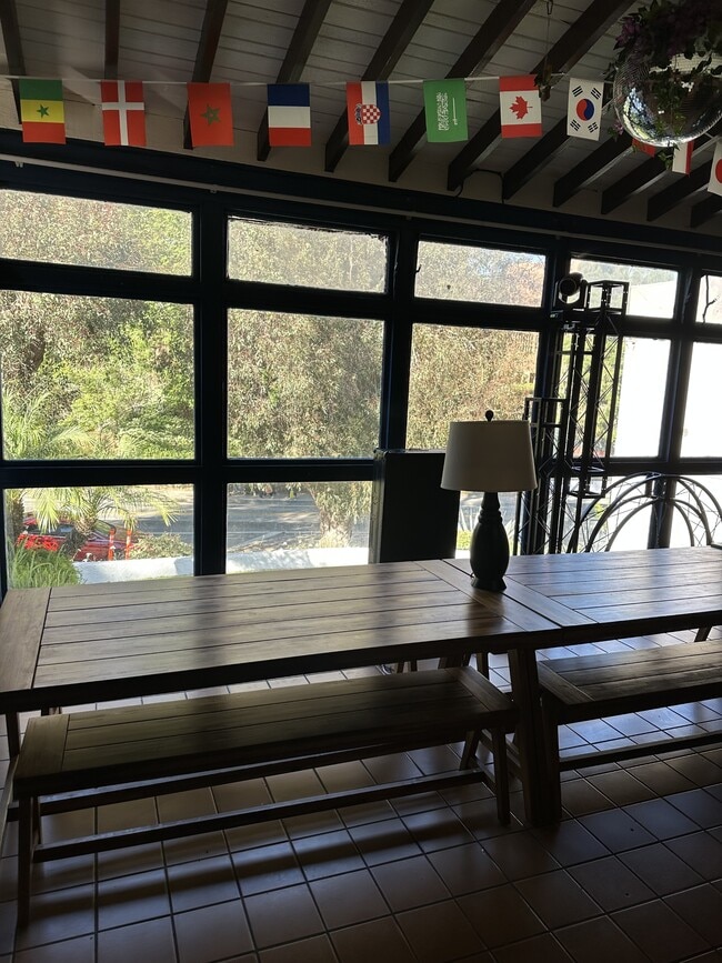 Photo - 547 Gayley Ave