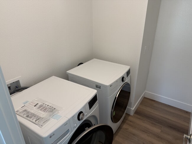 Photo - 2928 Liscum St