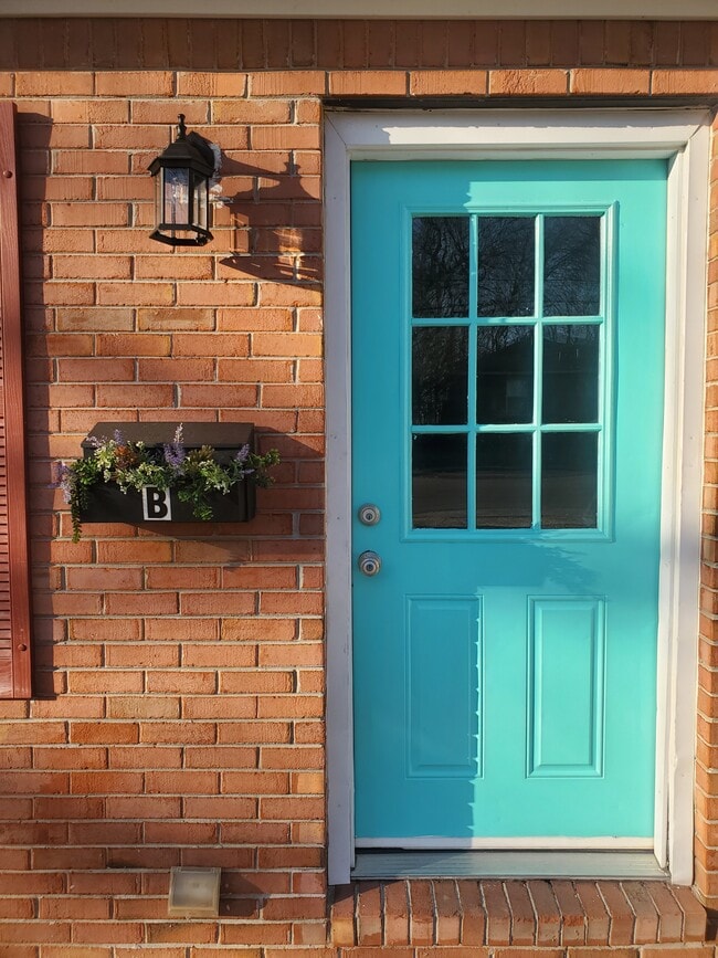 Front Door - 405 Church St Unidad Apt B