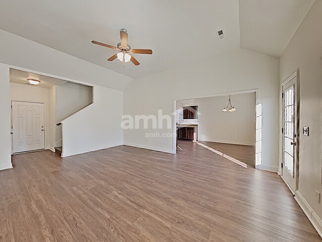 Photo - 3415 Cornerstone Dr