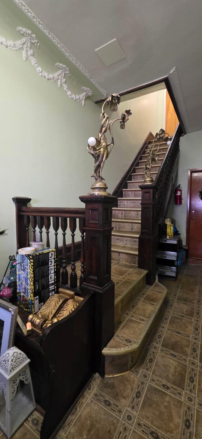 Photo - 1715 Palisade Ave Unit 3