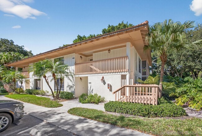 Building Photo - 605 Brackenwood Cove