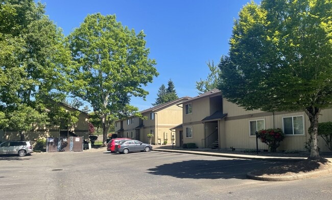 Photo - Rent Special: 1/2 Off June's Rent!! 1 bedroom 1 bath second level unit! Unidad 3106-20