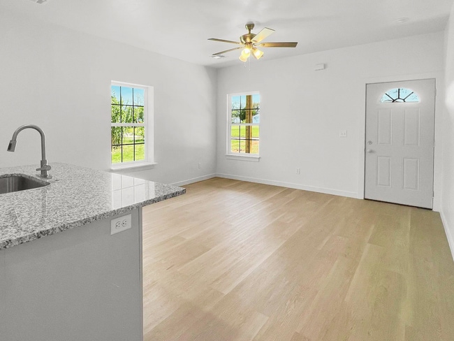 Photo - Charming New 2-Bedroom Home for Rent in La...