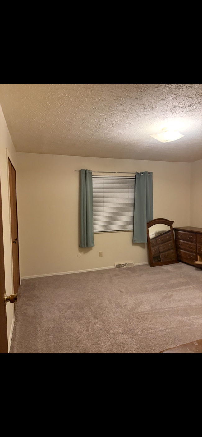 Photo - 4431 Maplepark Rd