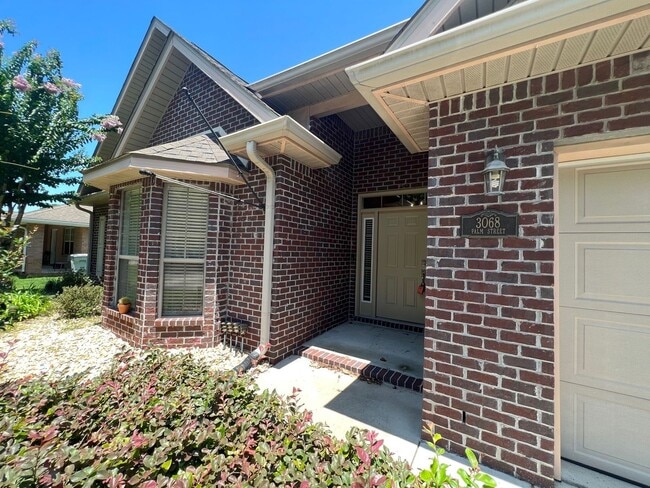 Photo - Gulf Breeze - Oriole Beach - 3 Bedroom, 2 Bathroom - lawn care included