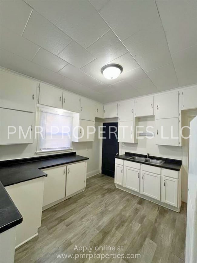 Photo - 2 Bedrooms / 1 Bathroom House