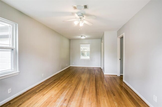 Building Photo - 8206 Montridge Dr Rental