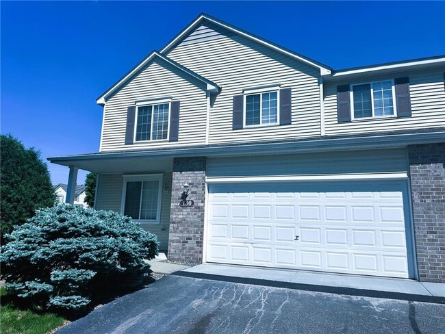 Photo - 130 River Woods Dr W