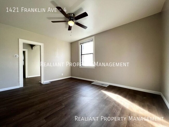 Building Photo - 1421 Franklin Ave Unit 4