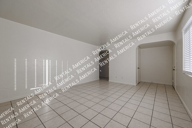 Photo - 8835 N 28th Ave