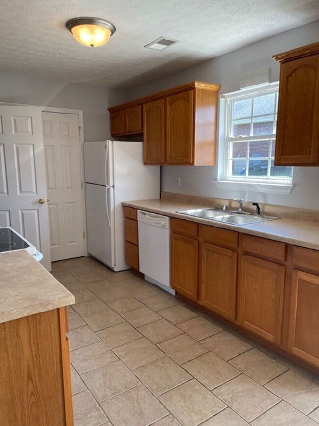 Photo - 111 Croghan Way Unit 1