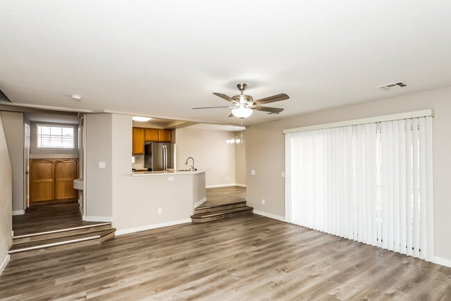 Photo - 951 Ostrich Fern Ct