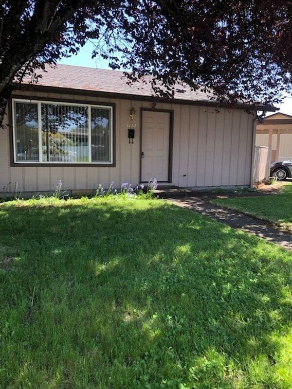 Building Photo - 1287 Kenray Loop