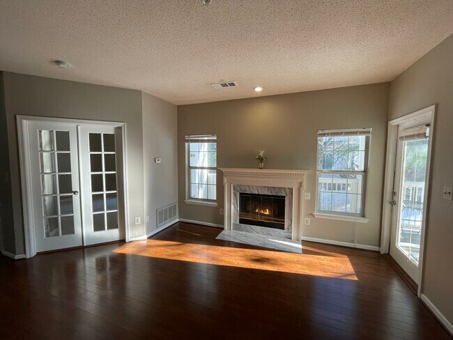 Photo - 1701 Lake Shore Crest Dr Unit 22