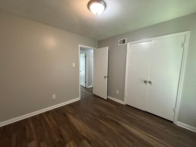 Photo - 5095 Corkwood Dr