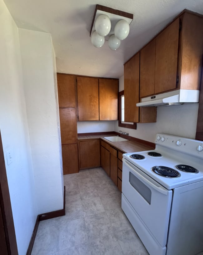 Photo - 876 1/2-1470 1/2 Lawrence St Unit 1470 1/2