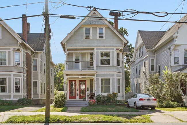 Building Photo - 807 Orange St Unit 2 Rental