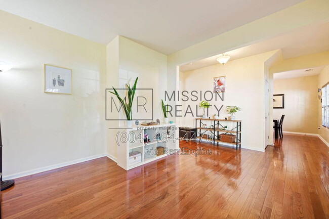 5106 Timsbury Pointe Dr