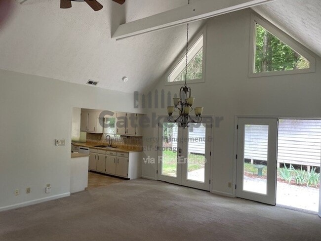 Photo - 100 Sandown Dr