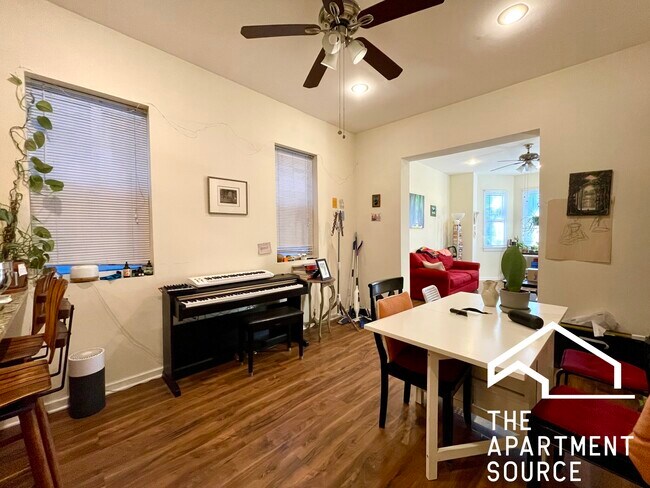 Photo - 1921 N Francisco Ave Unidad 1