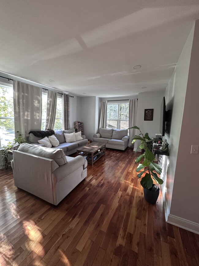 Photo - 114 Central Ave Unidad 114