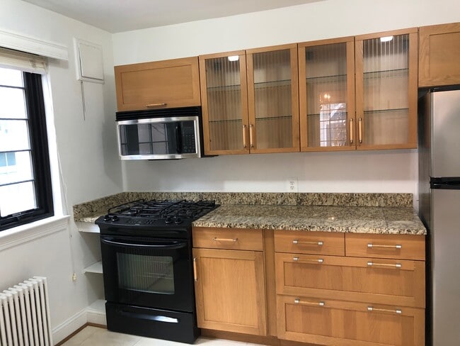 16th Street Apartments