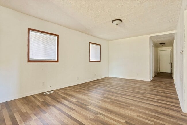 Photo - 4149 Hiland St