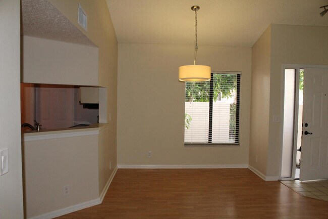 Photo - 8 Via de Casas Sur