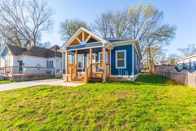 Photo - Downtown 3 bedroom Cottage