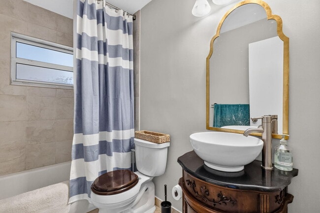 Photo - 213 Rio Vista Cir