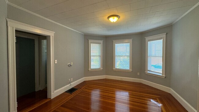 Photo - 2 Cambridge Ter Unit 1