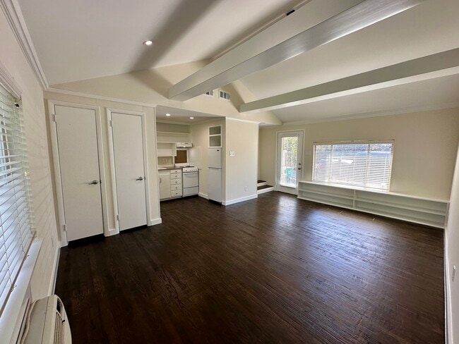 Photo - 3020 5th Ave