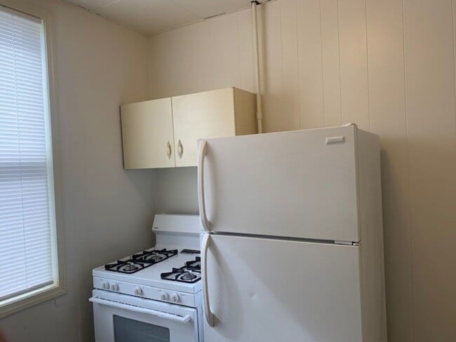 Photo - 207 E Main St Unidad A