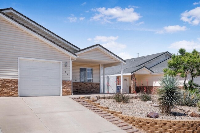 Photo - 146 S 1930 W