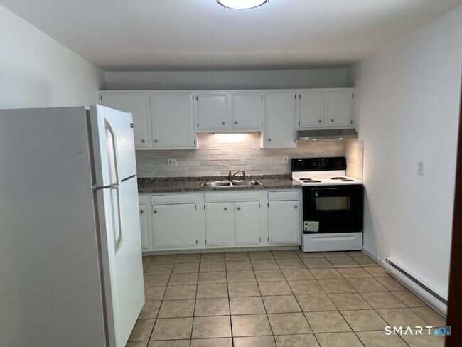 Photo - 16 A St Unit a-3