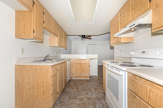 Photo - Glenoaks Terrace Apartments