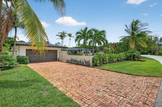 Photo - 1981 Coral Gardens Dr